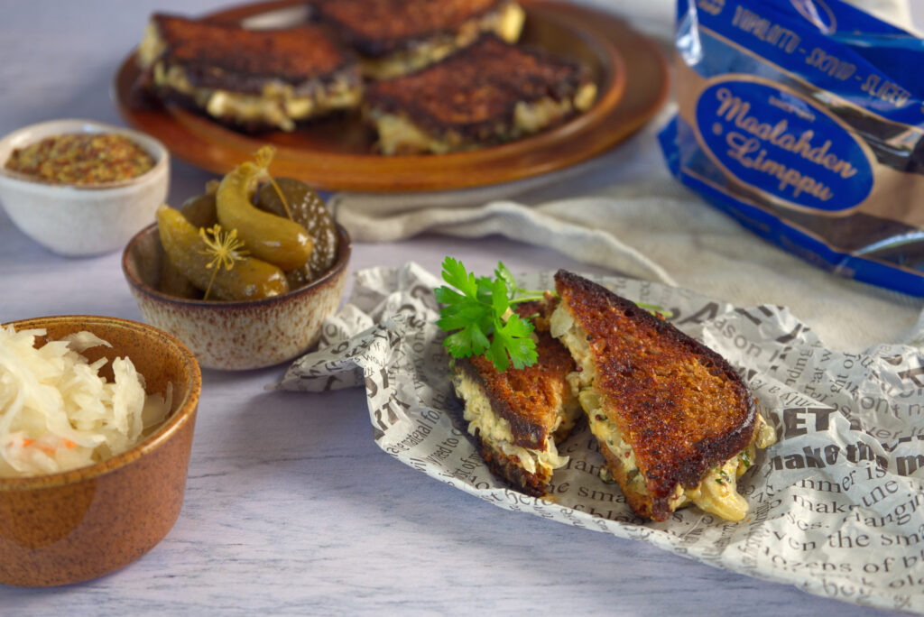Hapankaalisandwich